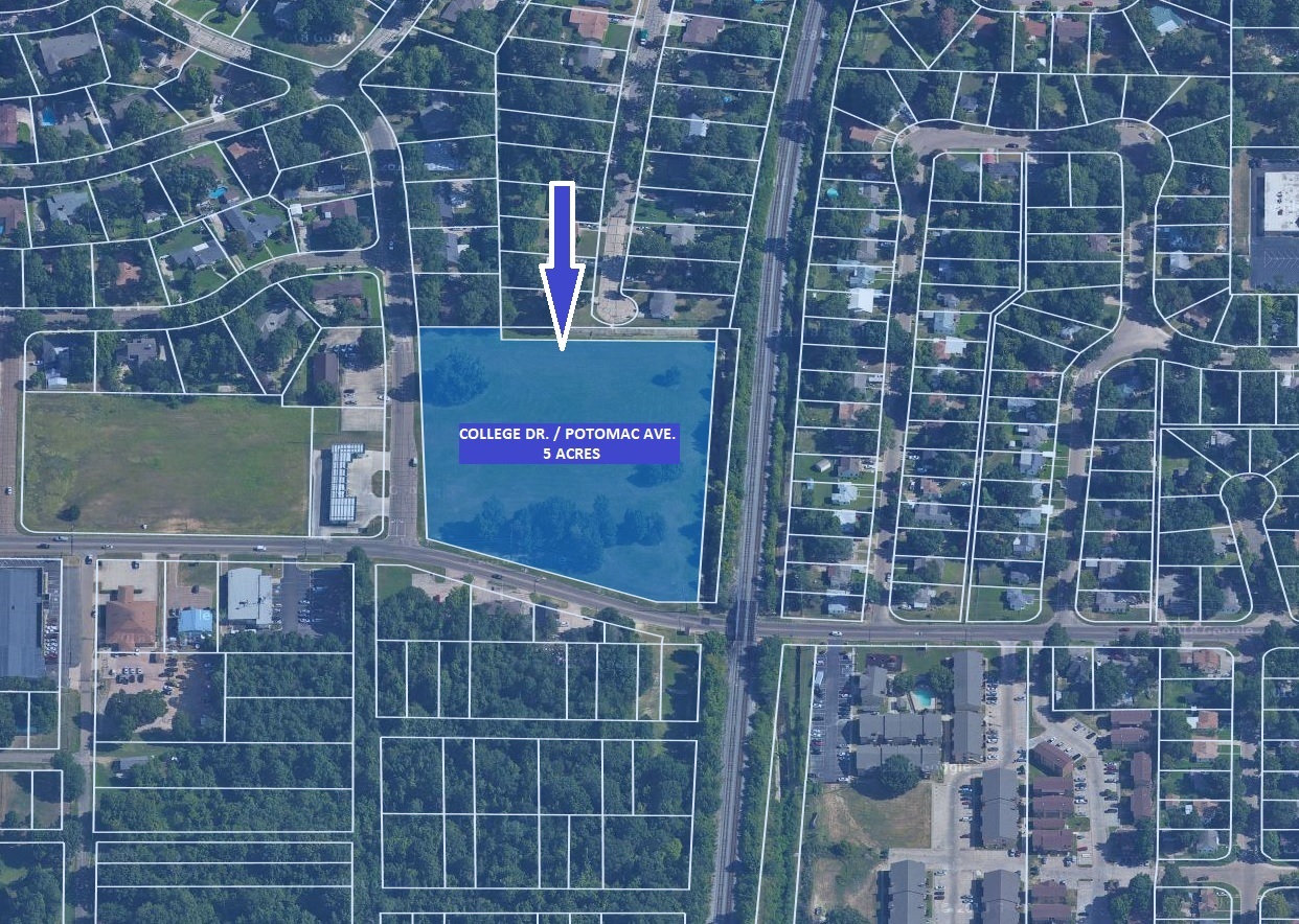 College Drive & Potomac Ave